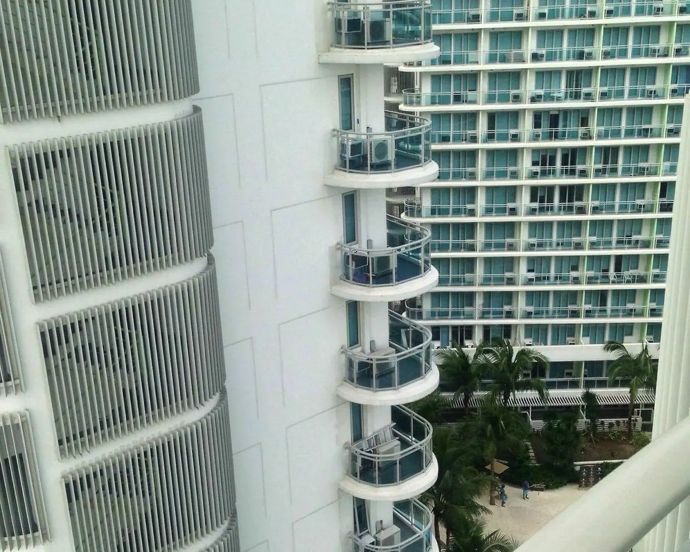 Azure Positano Staycation 1433 Paranaque City 2*,